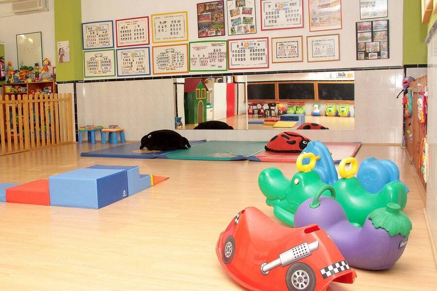 Nins i Nines instalaciones del jardín infantil